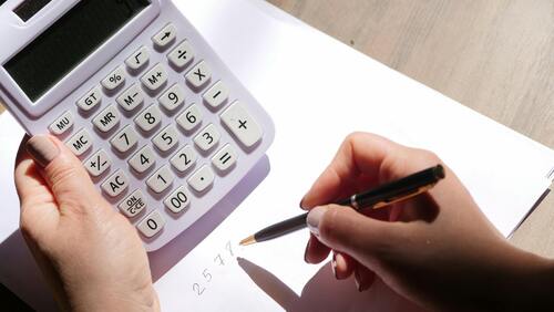 Contoh Masalah Finansial Lainnya