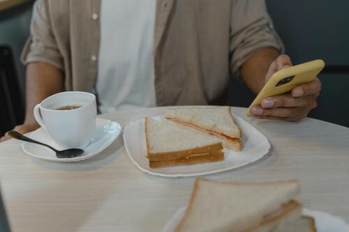 dampak generasi sandwich